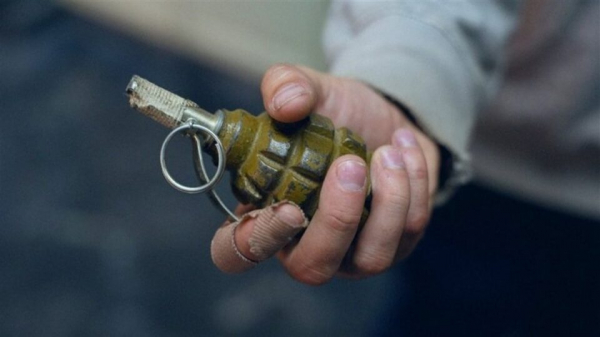 У Тернополі затримали п’яного чоловіка з гранатою