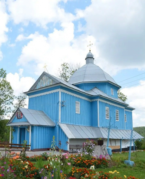 На Кременеччині збереглася дерев’яна церква Покрови, якій майже 400 років