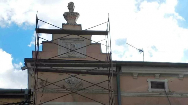 
Реставрують погруддя коханки голови колишнього окружного суду – відомої жінки у Чорткові (ФОТО)