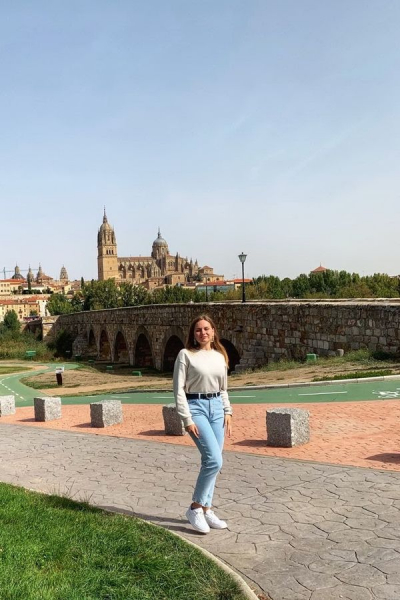
Студентка з Тернополя отримала грант на навчання у Папському університеті Іспанії (фото)