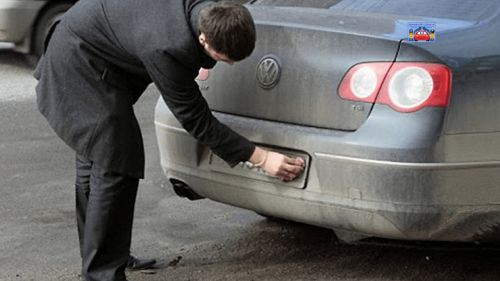 
Тернопільських водіїв чекають нововведення: брудні автомобільні номери - плати штраф