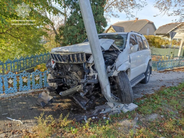 На Чортківщині ДТП з потерпілими: дві автівки зім’яті вщент