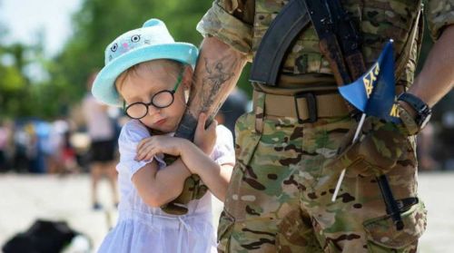 
У громаді на Тернопільщині діти військових у садочках та школах будуть харчуватися безкоштовно