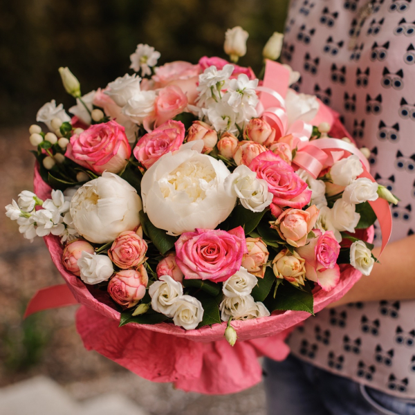 
Flowers.ua – сервіс доставки квітів та подарунків у Тернополі та всій Україні