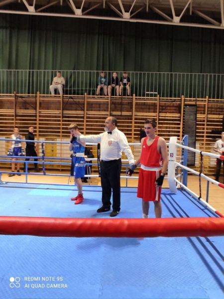 
Спортсмен з Тернопільщини виборов срібло на змаганнях з боксу у Польщі (фото)