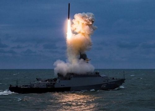 
рф готує нові ракетні удари: вперше за довгий час у Чорне море вийшов ракетоносець