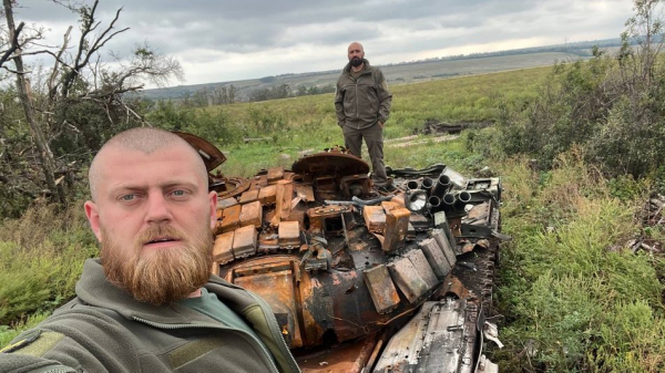 
З палаючого танку евакуювався воїн з Тернопільщини, який потрапив на обкладинку Forbes