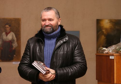 
У Тернополі відкрили персональну виставку про війну художника-переселенця (фото, відео)