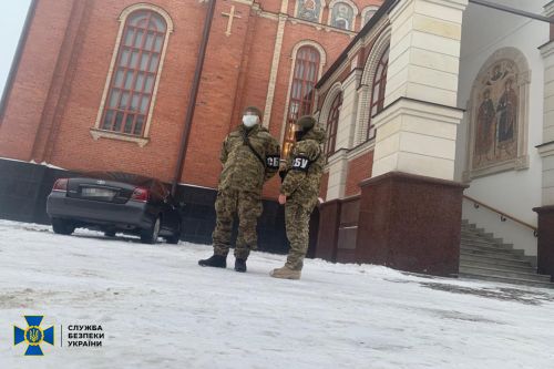 На Київщині СБУ продовжує безпекові заходи на об’єктах УПЦ (МП)
На Київщині СБУ продовжує безпекові заходи на об’єктах УПЦ (МП)
