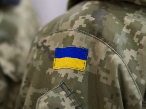 
Щомісячні грошові виплати отримуватимуть Герої України та кавалери орденів