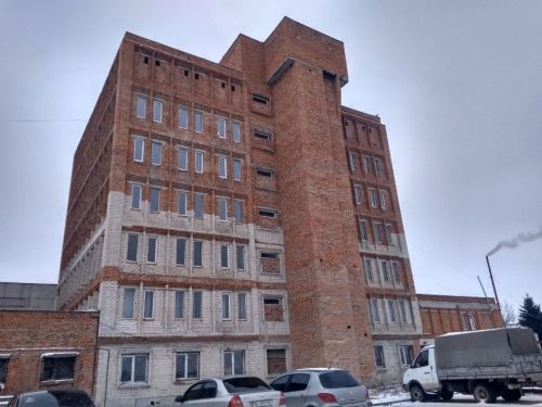 
У Тернополі за понад 10 мільйонів хочуть продати величезне приміщення (фото)