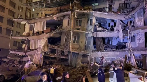 
Потужний землетрус на півдні Туреччини забрав понад 500 життів (фото)