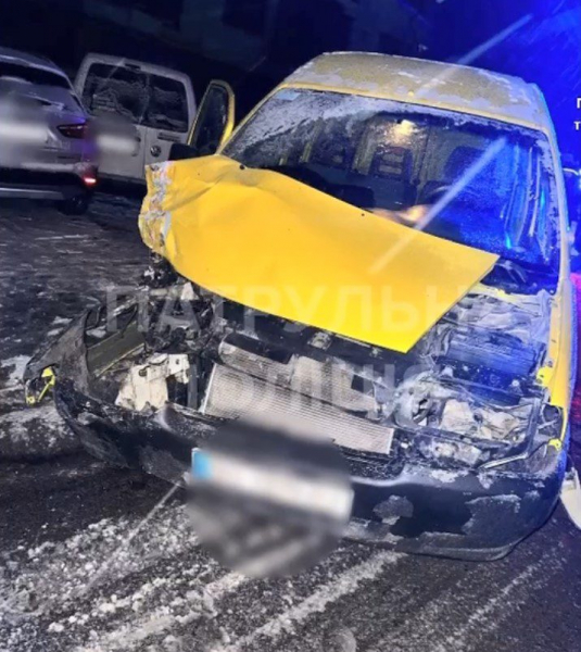 Уночі п’яний водій пошкодив 6 припаркованих авто у Тернополі