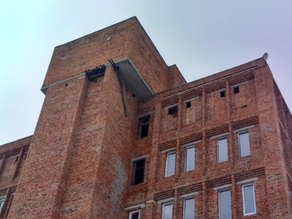 
У Тернополі за понад 10 мільйонів хочуть продати величезне приміщення (фото)