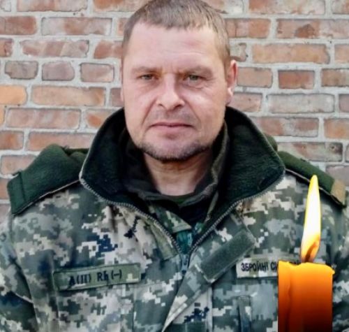 
Під час обстрілу з танків на Донеччині загинув старший сержант з Тернопільщини