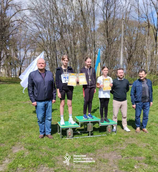 
Школярі з Тернопільщини змагалися за перемогу в обласному легкоатлетичному кросі (ФОТО)