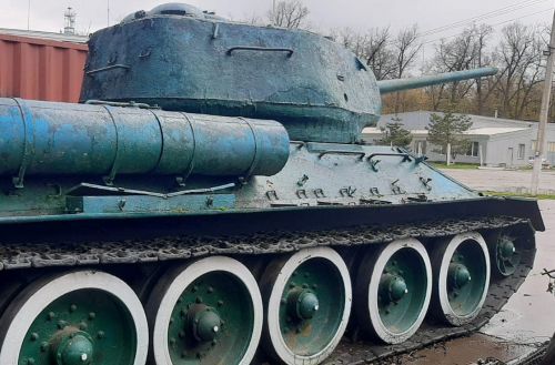 
У Чорткові продають радянський танк, щоб допомогти ЗСУ