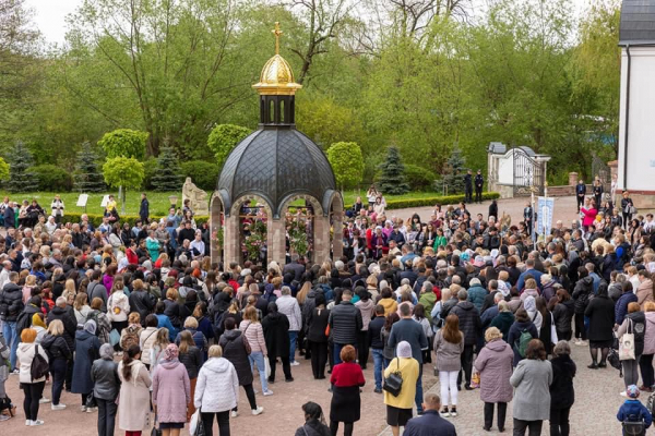 
У Зарваниці відбулася проща матерів загиблих військовослужбовців (ФОТО)