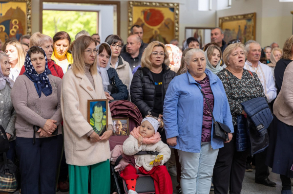 
У Зарваниці відбулася проща матерів загиблих військовослужбовців (ФОТО)