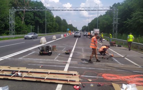 
На дорозі міжнародного значення встановлюють систему динамічного зважування в русі Weight-In-Motion