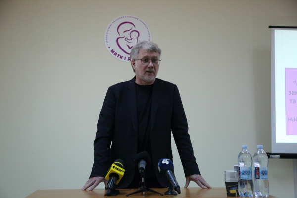 
“Не відповідає постанові Кабміну” – представник Тернопільської обласної  дитячої лікарні про об'єднання з  перинатальним центром