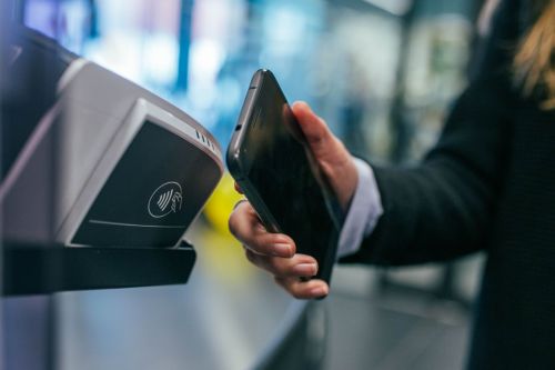 
Пасажири не зможуть оплатити проїзд у громадському транспорті Тернополя пристроями з NFC