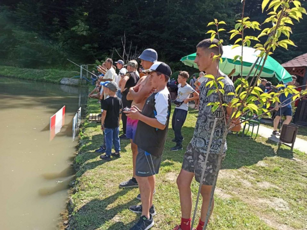 
Всеукраїнські змагання з судномодельного спорту відбуваються у Заліщиках (фото)