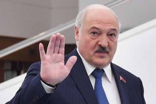 
Депутати ЄС закликають видати ордер на арешт Лукашенка