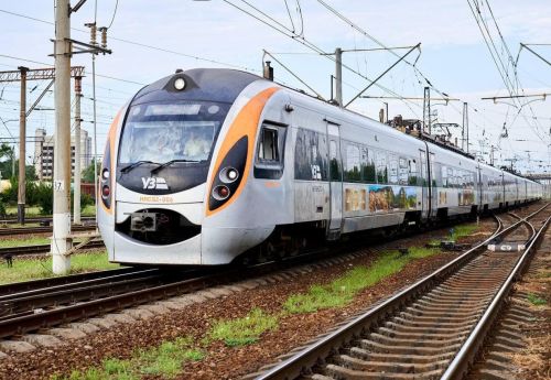 
Затримуються потяги, які курсують в Україну із Польщі
