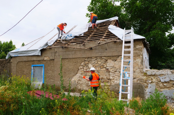 
“Креатор-Буд” відбудовує зруйновані будинки на Херсонщині (фото)