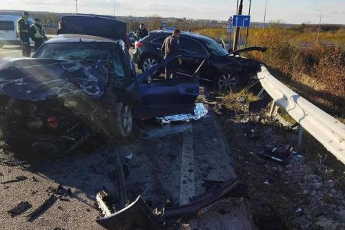 
Син судді з Чорткова скоїв смертельну ДТП: автомобілі розтрощені, є потерпілі (ФОТО)