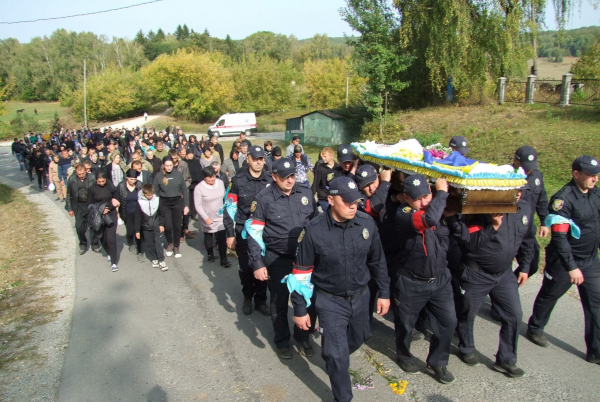 
На Шумщині поховали 22-річного добровольця штурмової бригади "Лють"