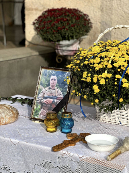 
На Кременеччині відкрили меморіальну дошку загиблому захиснику Володимиру Кукурузі