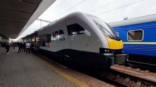 
З 2024 року діятиме оновлений графік руху поїздів: призначили 14 нових рейсів