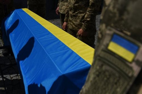 
Двоє військових з Тернополя повертаються додому у домовинах