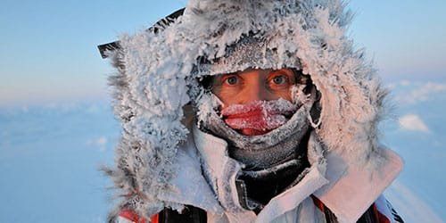 
Вітряно з морозом та ожеледицею: мешканців Тернопільщини закликають тепло одягатися