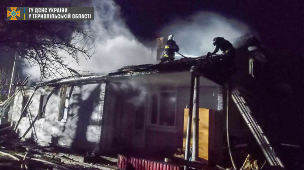 
На Чортківщині цієї ночі палав житловий будинок (фото)