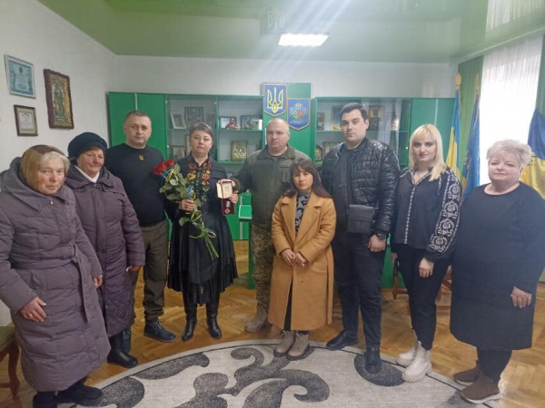 Мати полеглого 29-річного Героя з Чортківщини отримала Орден єдиного сина