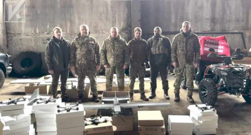 
Перша партія дронів-літаків доставлена захисникам на Бахмутський напрямок, - «Українська команда»