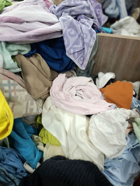 Від 19 до 390 гривень за кілограм: порівнюємо ціни в шести секонд-хендах Тернополя