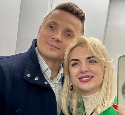 
Обвинувачений в корупції ексголова Тернопільської облради Михайло Головко розпродує сімейне майно