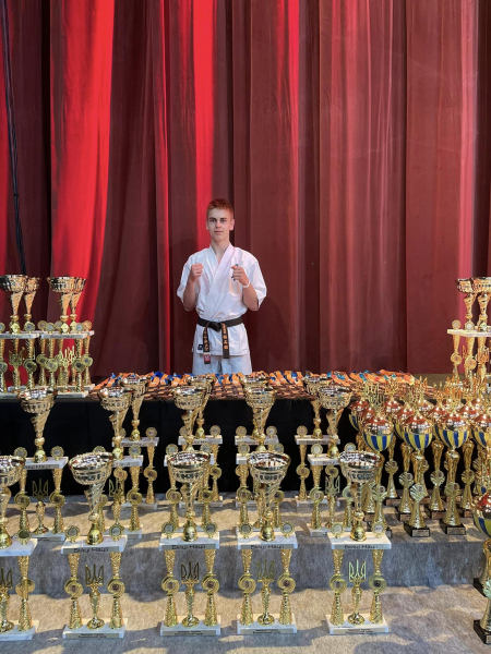 
Каратист з Тернополя виборов друге місце на престижному турнірі "Бійці Нації" (фото)
