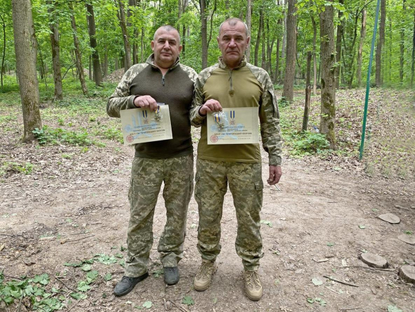 Військові тернопільської 105 окремої бригади ТрО отримали нагороди від Міністра оборони Військові тернопільської 105 окремої бригади ТрО отримали нагороди від Міністра оборони