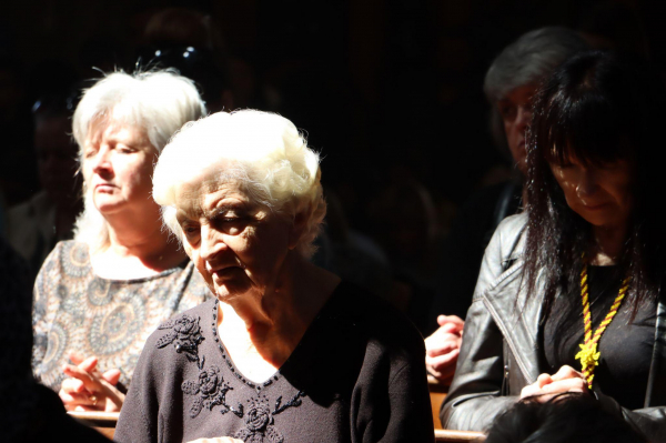 На Страсну П'ятницю у храмах Тернополя провели обряди винесення Плащаниці: як усе відбувалося На Страсну П'ятницю у храмах Тернополя провели обряди винесення Плащаниці: як усе відбувалося