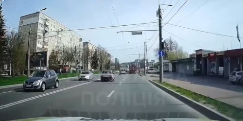 
Штрафують пішоходів, які «поспішають» і перебігають дорогу в Тернополі (ВІДЕО)