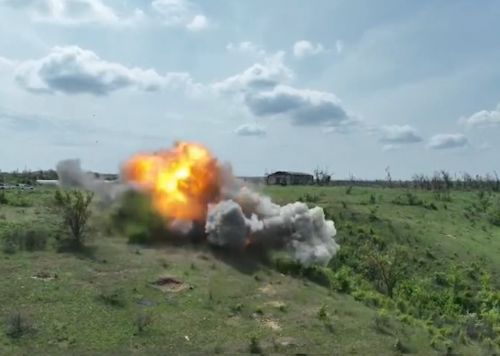 
Тернопільські вибухотехніки розміновують деокуповані території на Херсонщині (відео)