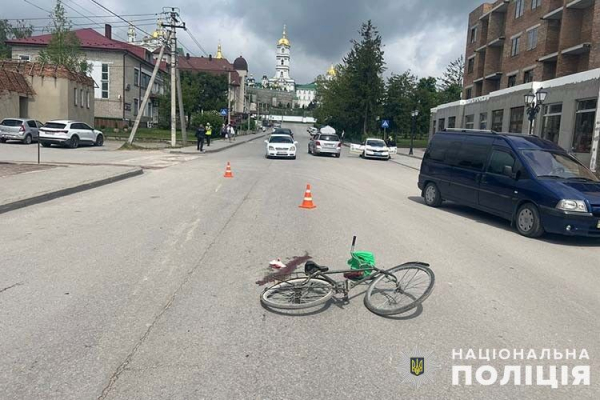 У Почаєві молоковоз на смерть збив велосипедиста