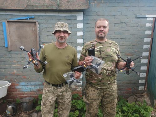
Білобожницька громада закупила дрони для танкової бригади (фото)