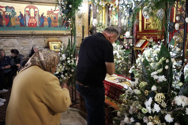 На Страсну П'ятницю у храмах Тернополя провели обряди винесення Плащаниці: як усе відбувалося На Страсну П'ятницю у храмах Тернополя провели обряди винесення Плащаниці: як усе відбувалося