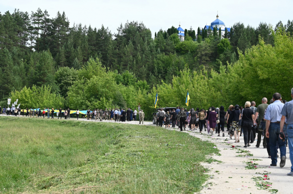 
На Лановеччині попрощалися зі старшим сержантом Дмитром Собчуком (фото)